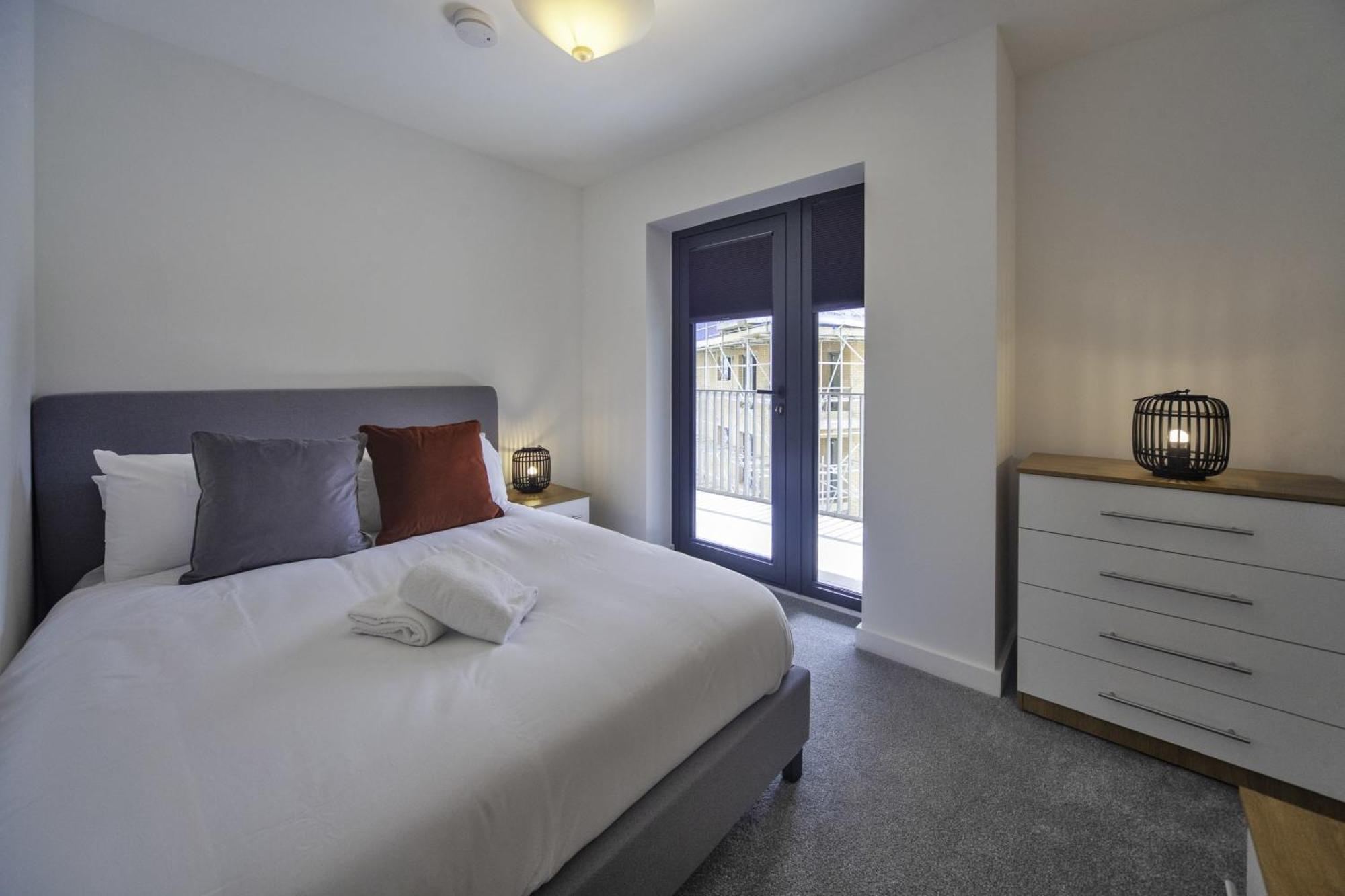 Lovely 2 Bedroom Apartment In Central Ashford 애슈퍼드 외부 사진
