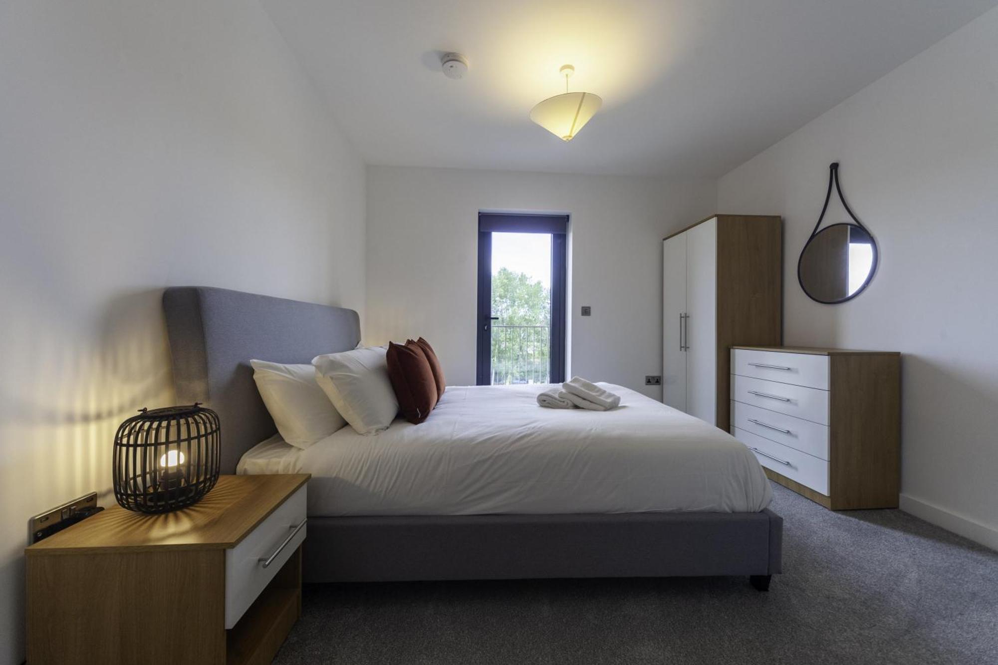 Lovely 2 Bedroom Apartment In Central Ashford 애슈퍼드 외부 사진