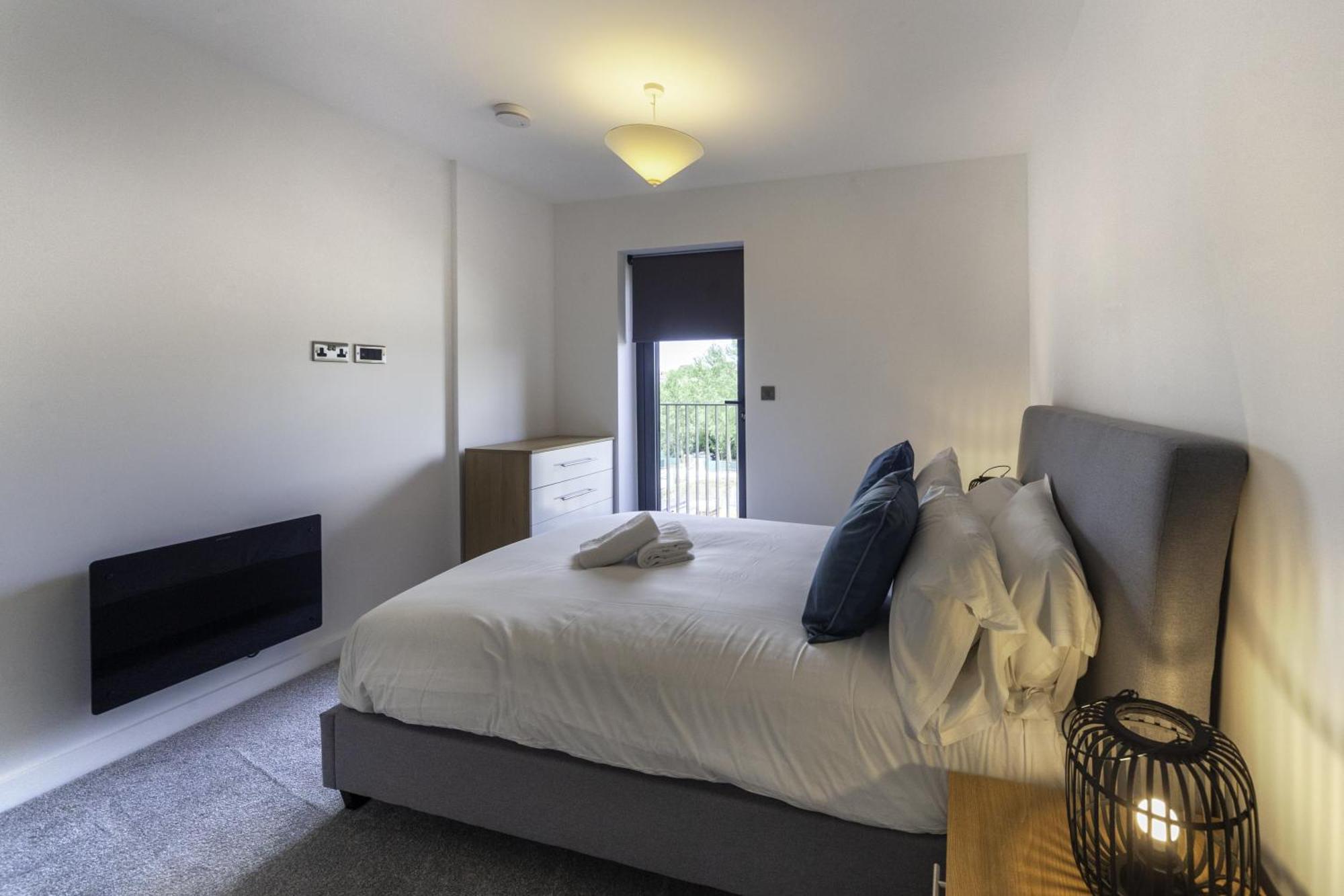 Lovely 2 Bedroom Apartment In Central Ashford 애슈퍼드 외부 사진